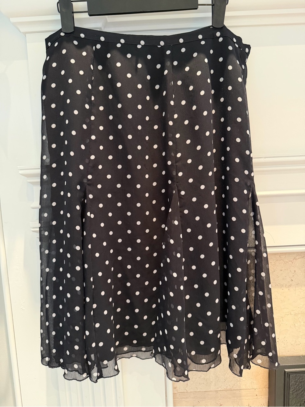Liz&Co Polka Dot Black A-Line 90s Classic Flutter Flowy Preppy Skirt